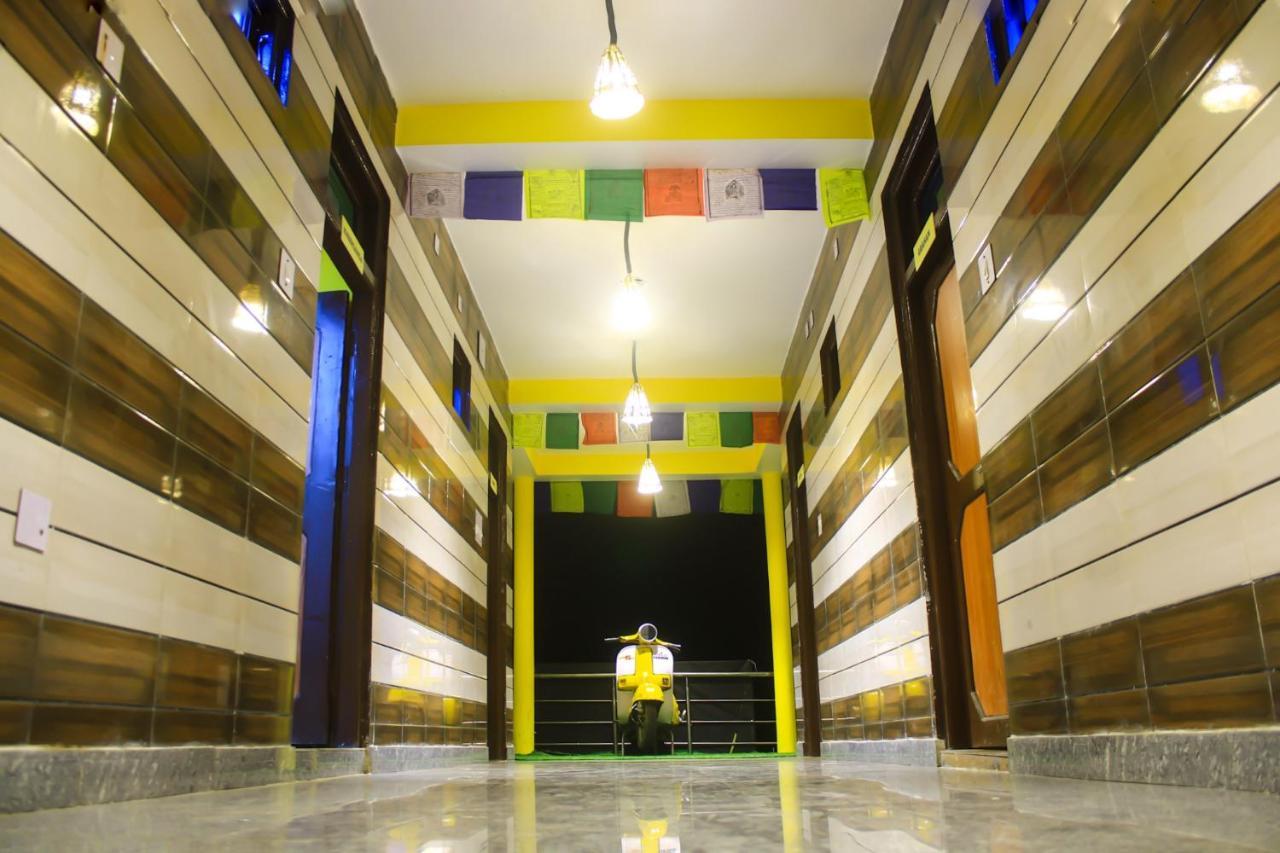 Nomads Hostel Tosh Экстерьер фото