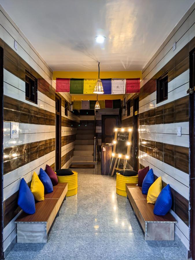 Nomads Hostel Tosh Экстерьер фото