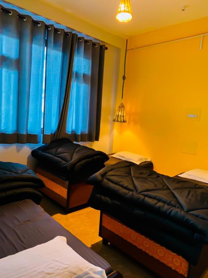 Nomads Hostel Tosh Экстерьер фото