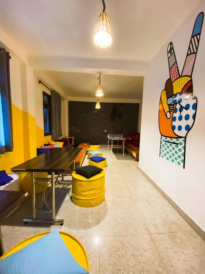 Nomads Hostel Tosh Экстерьер фото