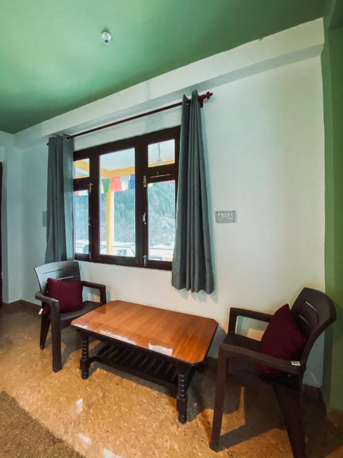 Nomads Hostel Tosh Экстерьер фото