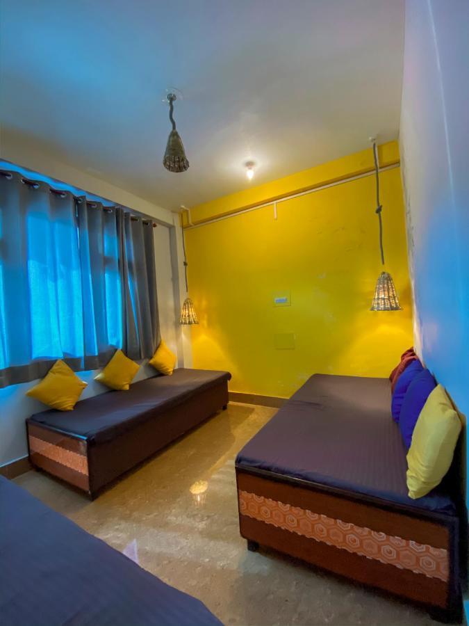 Nomads Hostel Tosh Экстерьер фото